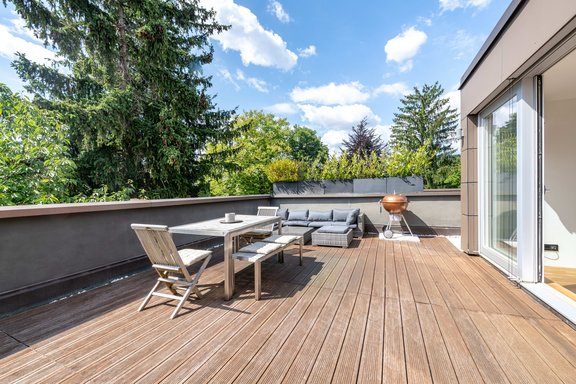 Spacious roof terrace