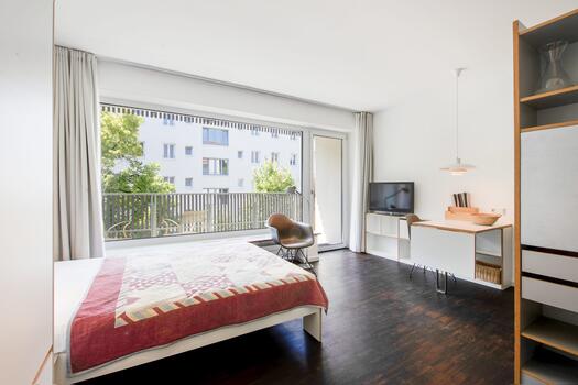 Living room with access to the balcony