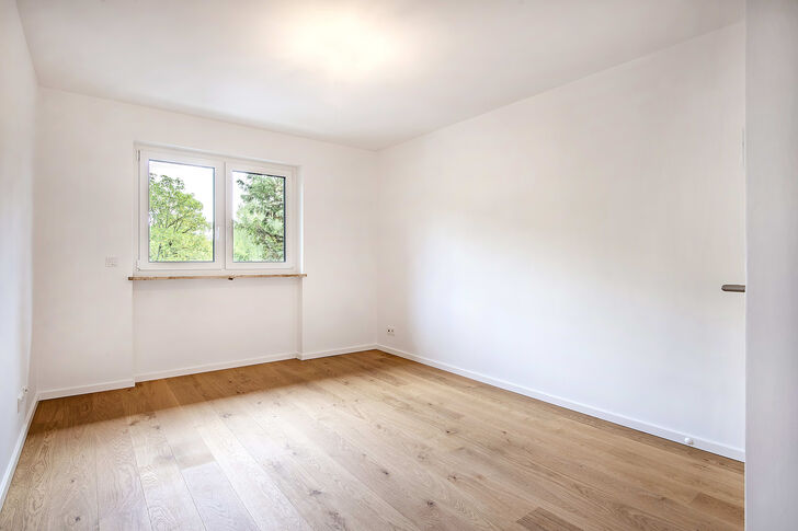 Gut geschnittenes Schlafzimmer