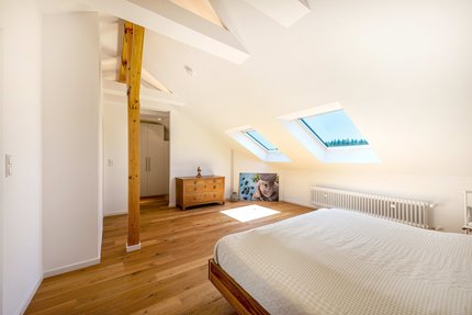 Helles Master-Schlafzimmer