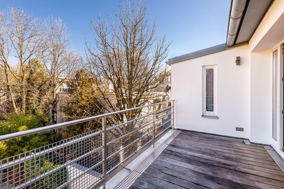 Dachterrasse mit weitem Blick