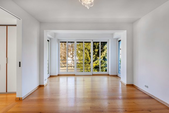 Masterbereich mit Gartenblick