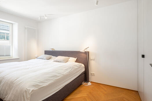 Bedroom with built-in wardrobe