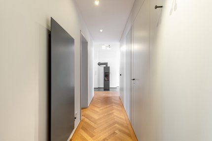 Flur mit Schreiner-Maßeinbauten