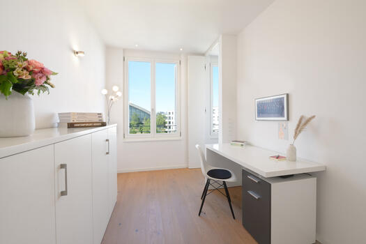 Combined guest/study room
