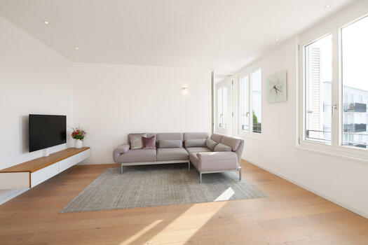 Spacious and flexibly furnishable shows the living area