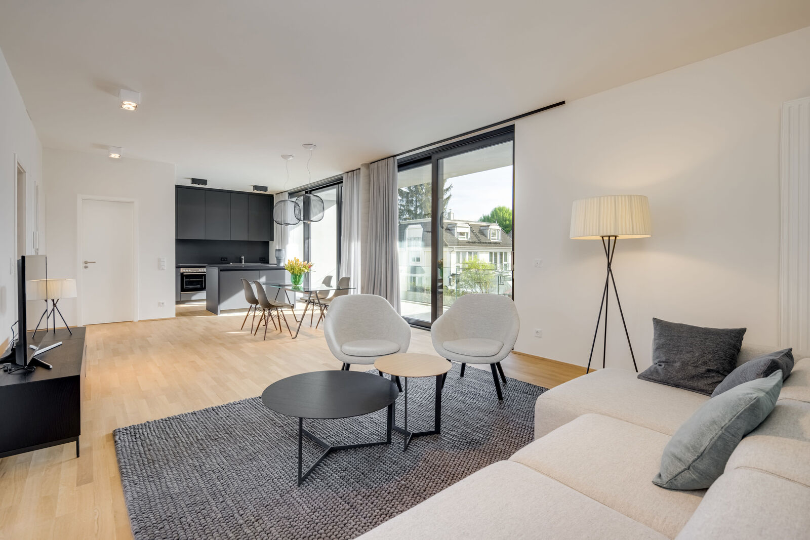 Lichterfüllter Livingbereich