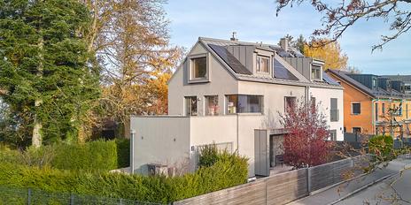 Hochwertiges Design-Domizil mit luxuriöser Ausstattung, Wärmepumpe und PV von 2021