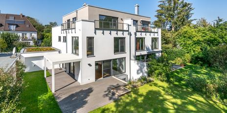 Hochwertiges Domizil mit sonnigem Südgarten in stilvoller Ausführung