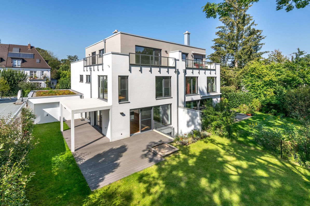 Hochwertige Haushälfte