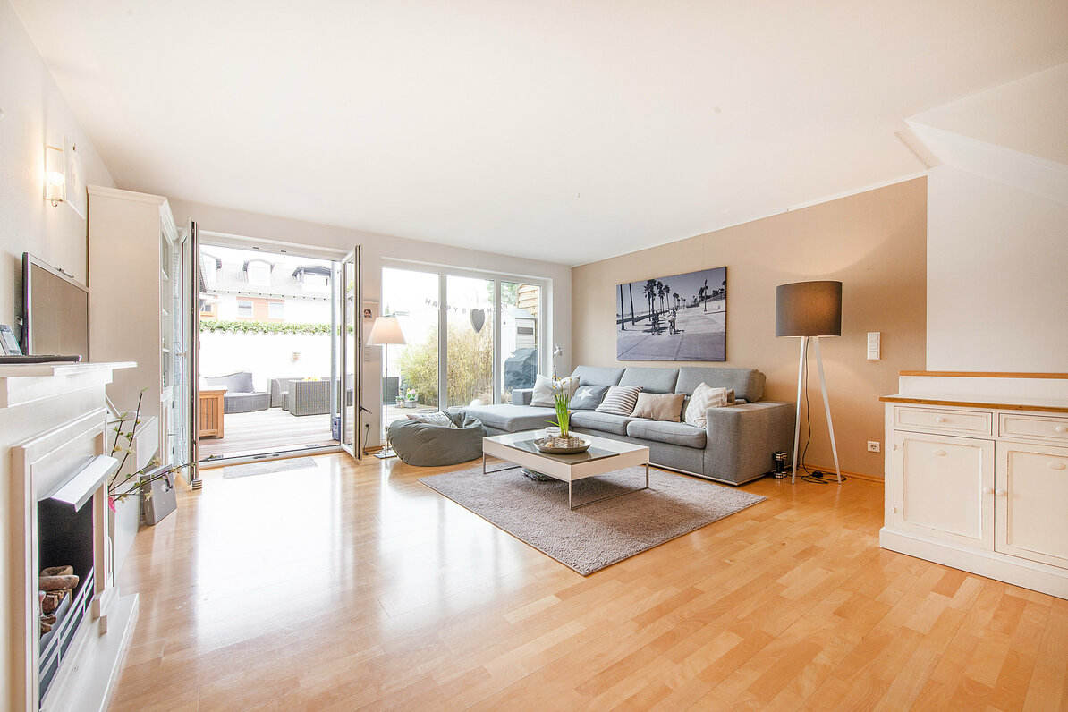 Hochwertiges Reihenhaus mit 5 Zimmern und Hobbyraum in ruhiger grüner Lage