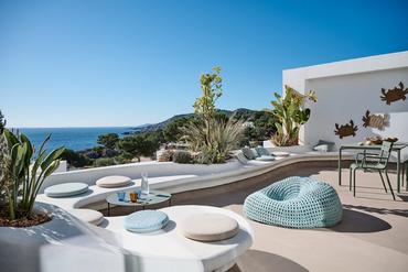 Ibiza – Mediterrane Leichtigkeit mit spektakulärem Meerblick