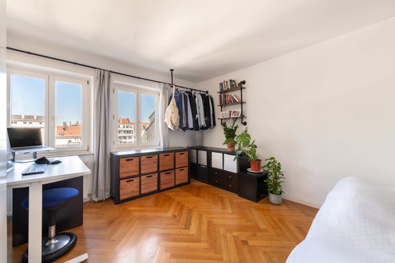 Vier ideal geschnittene Zimmer