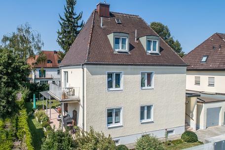 Ideales Süd-West-Grundstück von 625 m² mit großem Haus in ruhiger Lage direkt am Westpark