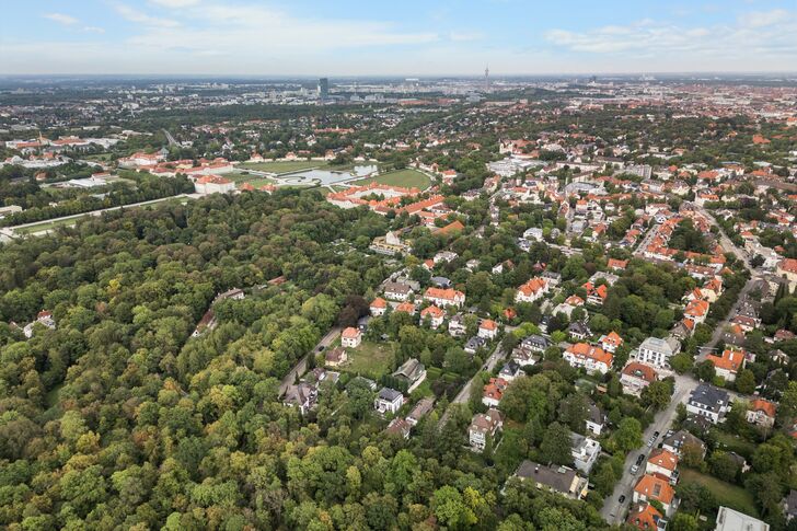 Toplage nahe dem Schlosspark