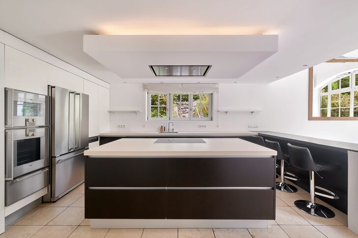 High-quality built-in kitchen