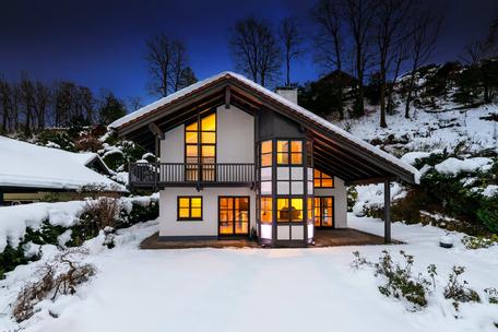 Idyllisch gelegenes Einfamilienhaus mit Einlieger-Apartment und Seeblick