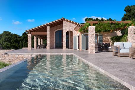 Idyllisch gelegenes Grundstück mit partiellem Meerblick inklusive Planung für eine Finca