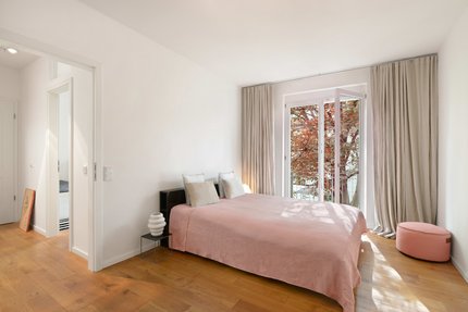 Ruhiges Schlafzimmer zum Hof