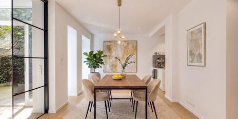 Idyllische Ruheoase in bester Citylage: Stylisches Townhouse mit Rooftop-Terrasse