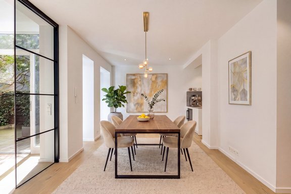 Timeless Modernity (virtually furnished)