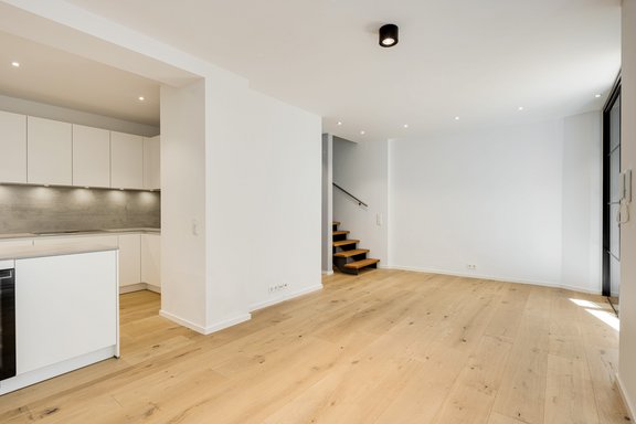 Open plan living/dining area