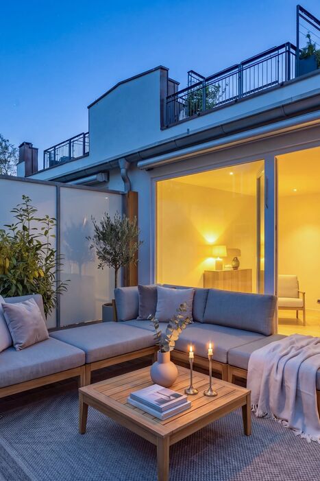 A Charming Outdoor Retreat (virtually furnished)