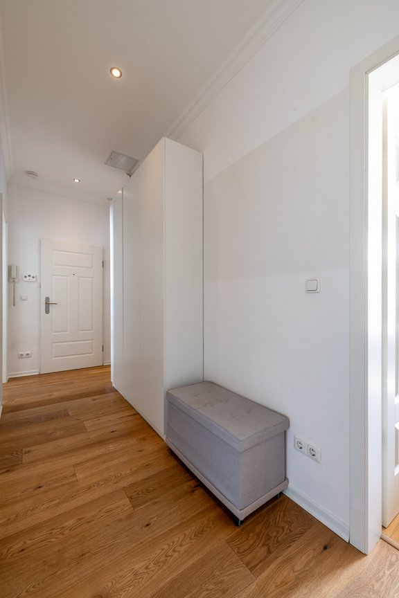 Hallway with floor space