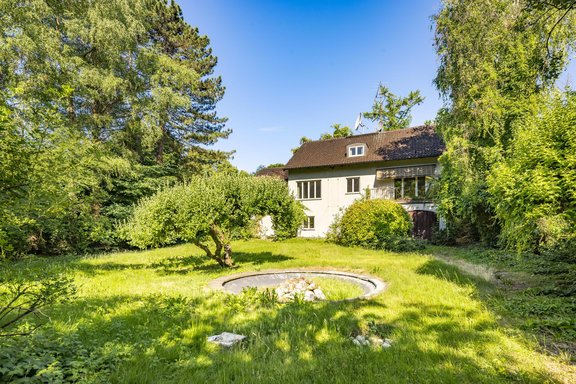 Grundstück mit Altbestand