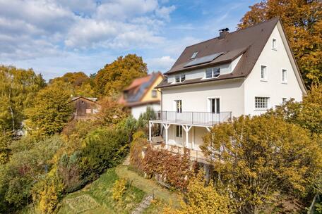 2018/19 modernisiertes Einfamilienhaus mit Traumblick und großem Raumangebot
