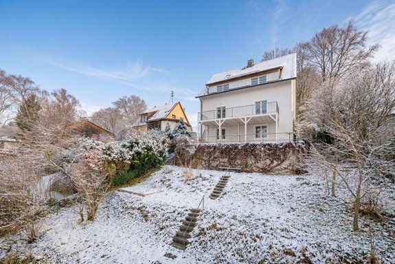 Terrassierter Südgarten