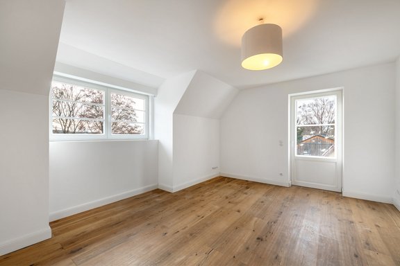 Bedroom with balcony