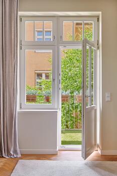 Balcony facing the courtyard