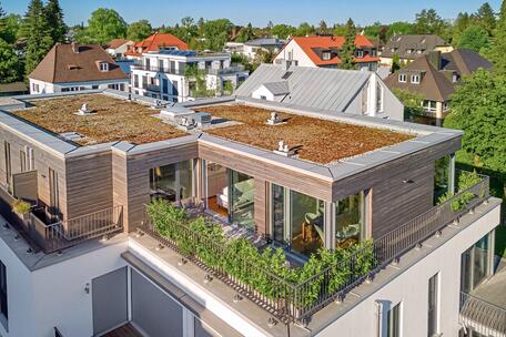In Laufnähe zur Würm: Neuwertige 3,5-Zimmerwohnung mit Penthouse-Flair und Dachterrasse