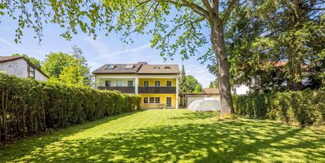 In Riemerlinger Bestlage: 581 m² Baugrundstück mit Park-Flair in naturnaher Ortsrandlage