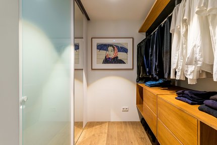 Ankleide mit Maßeinbauten