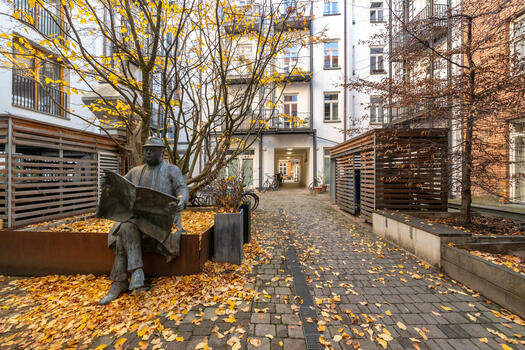 Inviting courtyard area