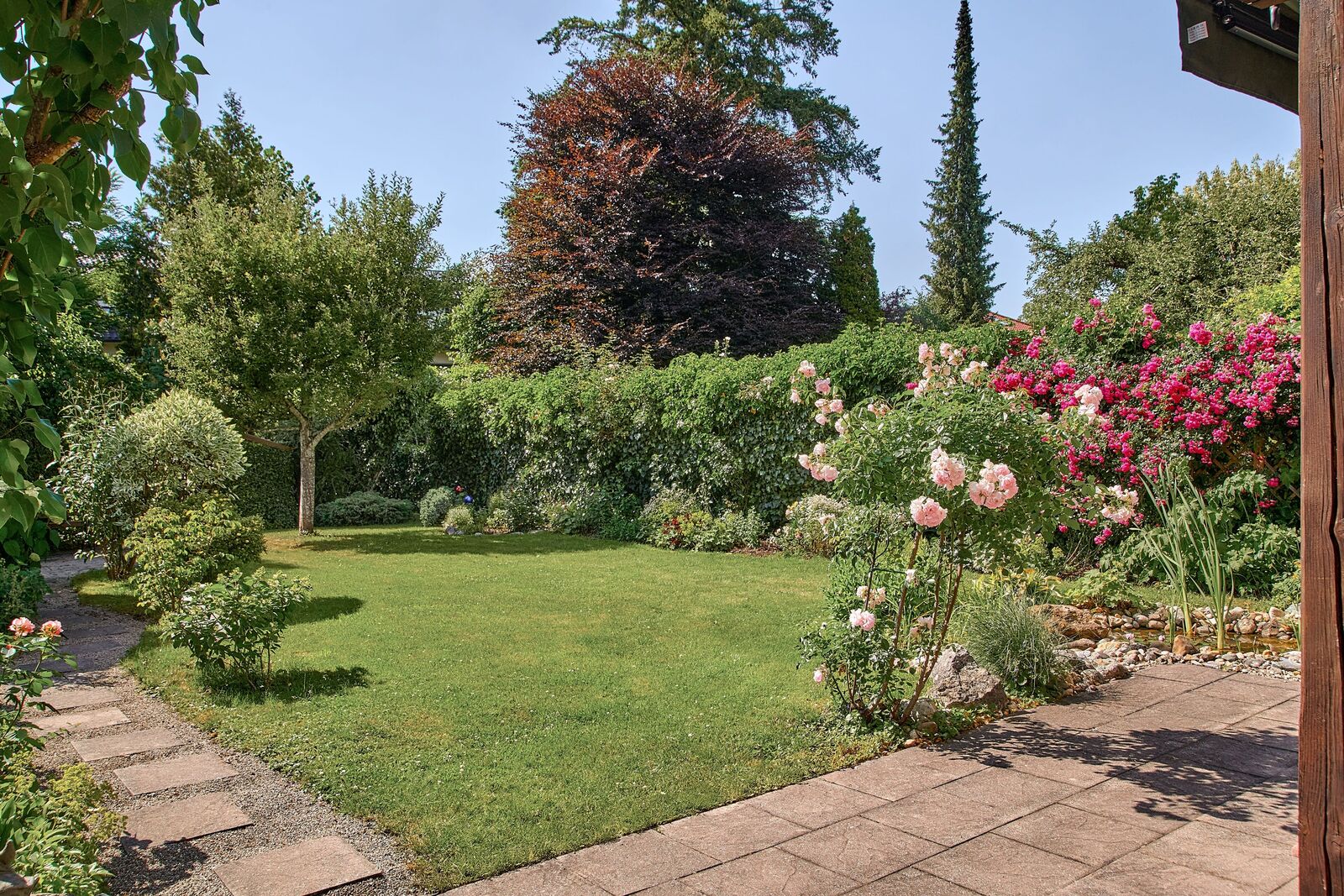 Liebevoll angelegte Gartenoase