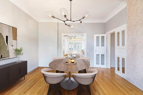 Art nouveau jewel: 4-bedroom city home with stylish aesthetics in a top location