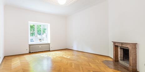 Jugendstil-Wohnung mit 5 Zimmern und Kamin