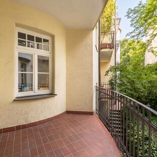 Balkon mit Blick ins Grüne