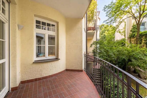 Balkon mit Blick ins Grüne