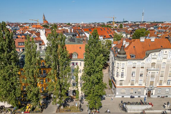 Wohn- und Geschäftshaus