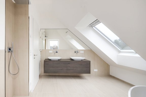 Luxuriously equipped bathrooms