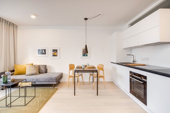 Einzimmer-Appartement mit Beispielmöblierung