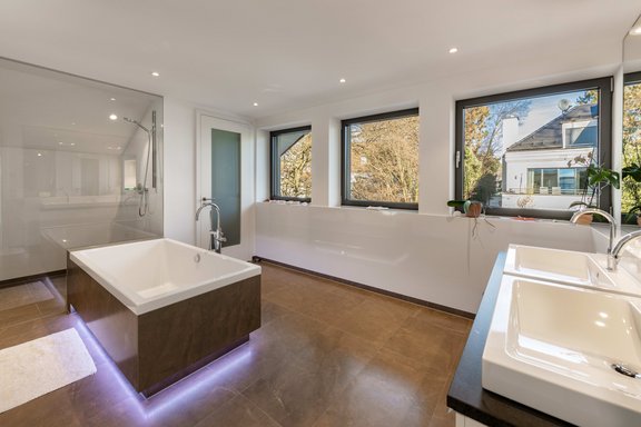 Komfortables Hauptbad