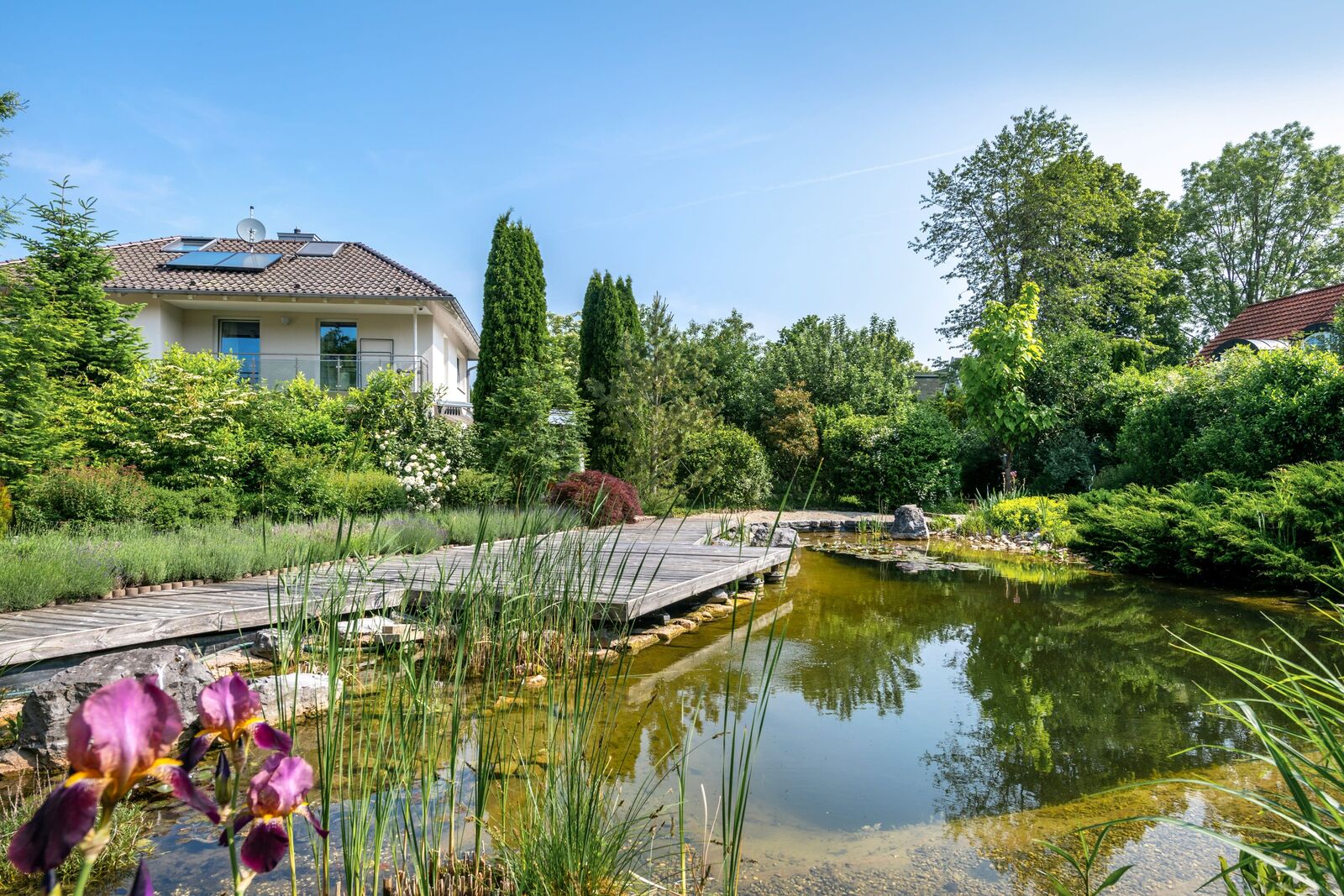 Stilvolles Domizil mit Gartenparadies
