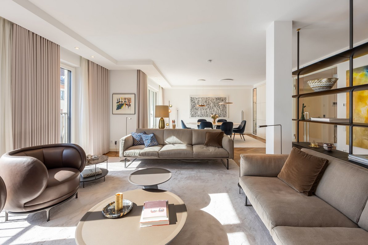 Spaciousness and exceptional amenities combine to create a luxurious setting