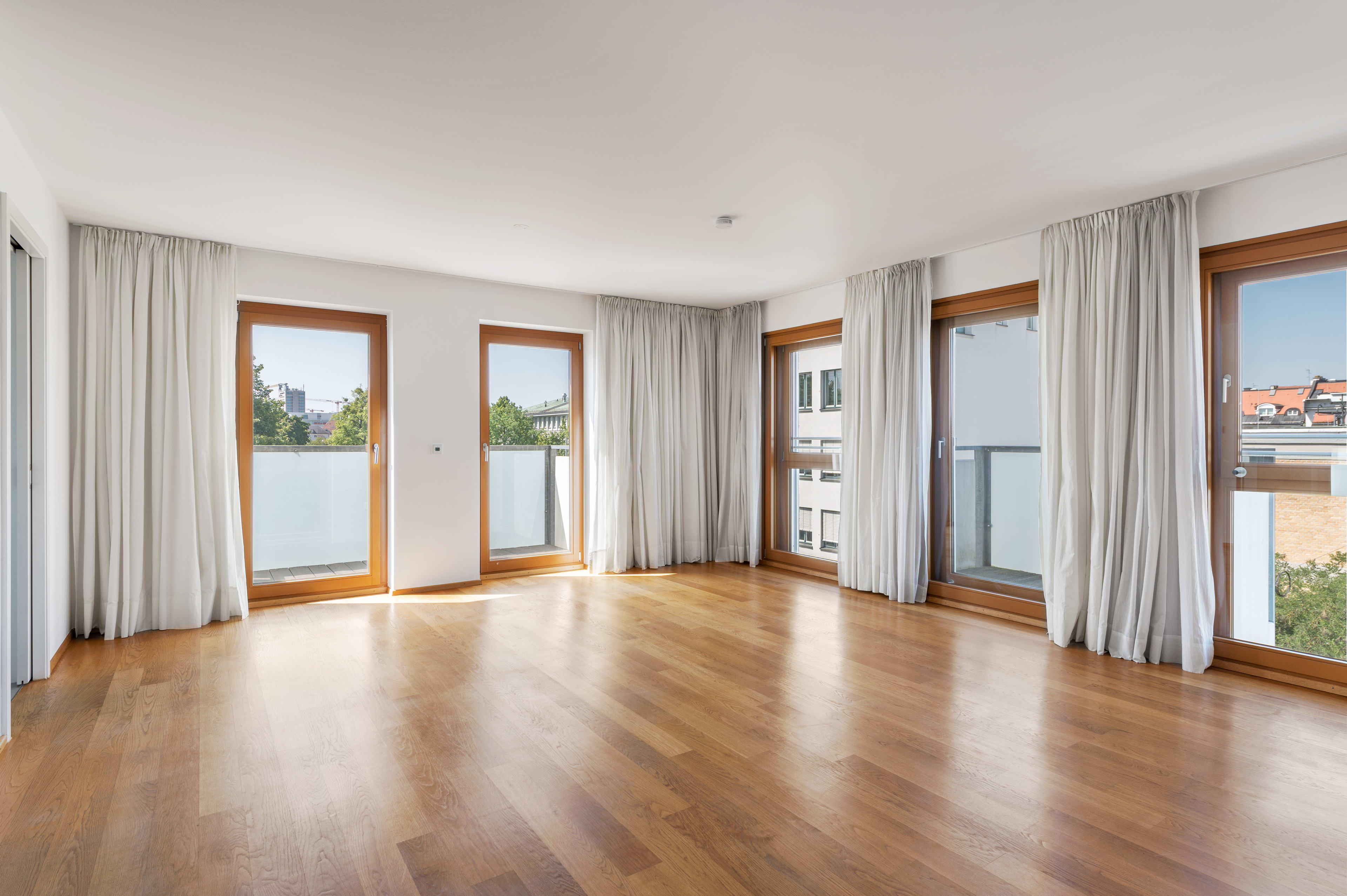 "Königsplatz-Palais": Moderne 4-Zimmer-Wohnung in Toplage