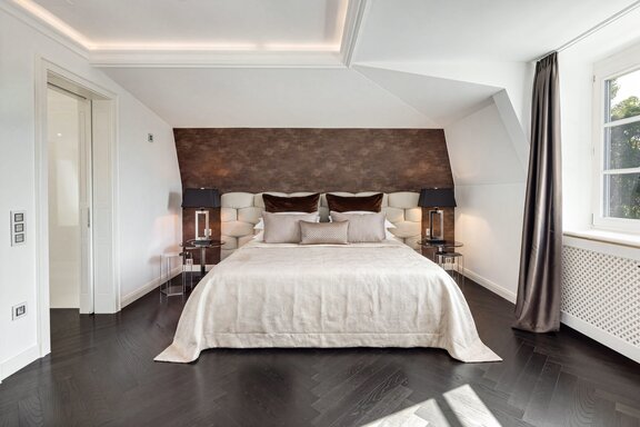 Master bedroom with walk-in closet and en-suite bathroom